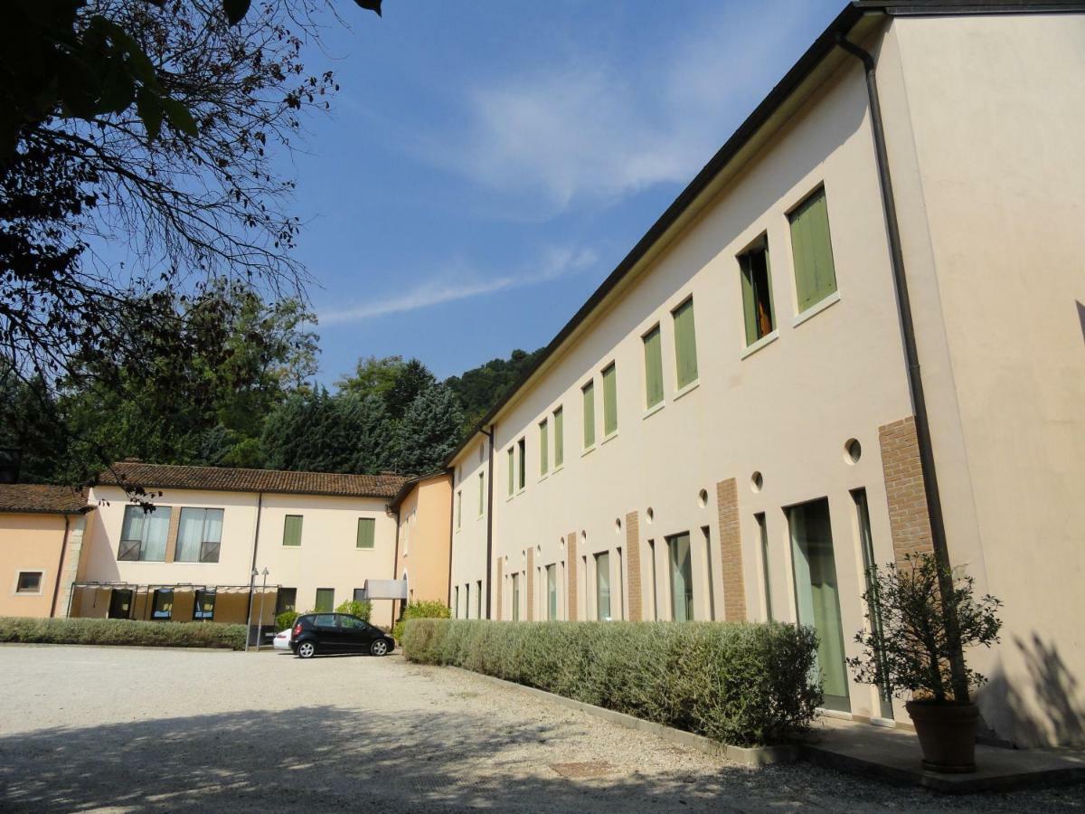 Locanda Perinella Castelgomberto Exterior photo